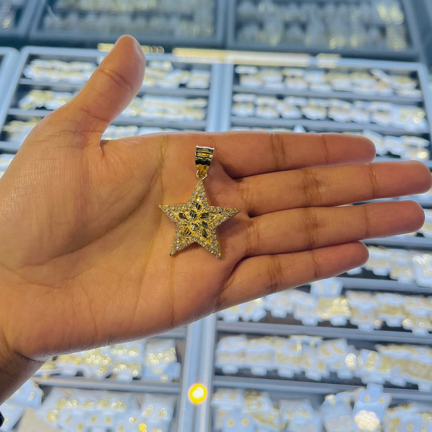 10k Gold Cz Nugget Star Charm (L)