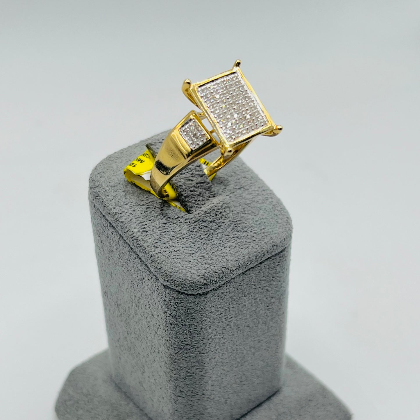 10k Gold Natural Diamond Portrait Ring