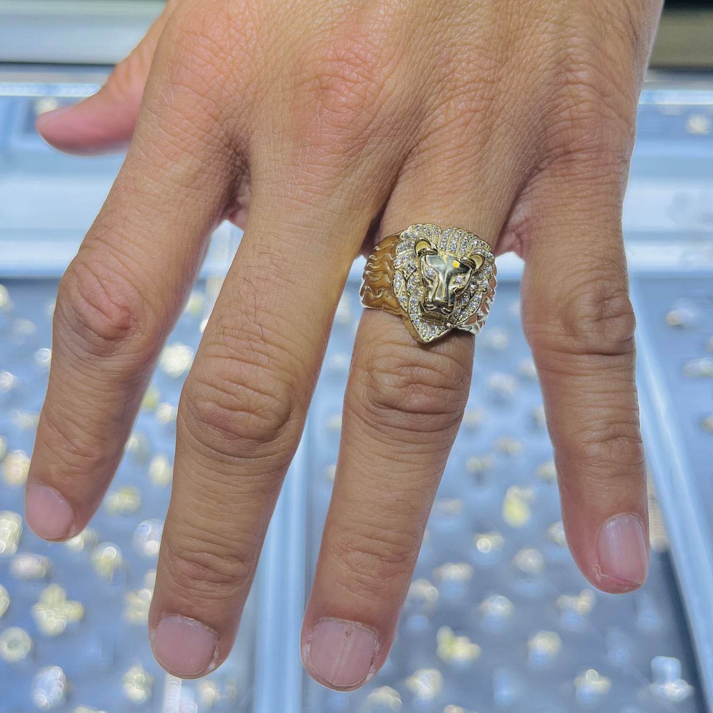 10K Gold Cz Lions Head Lightweight Ring (S)