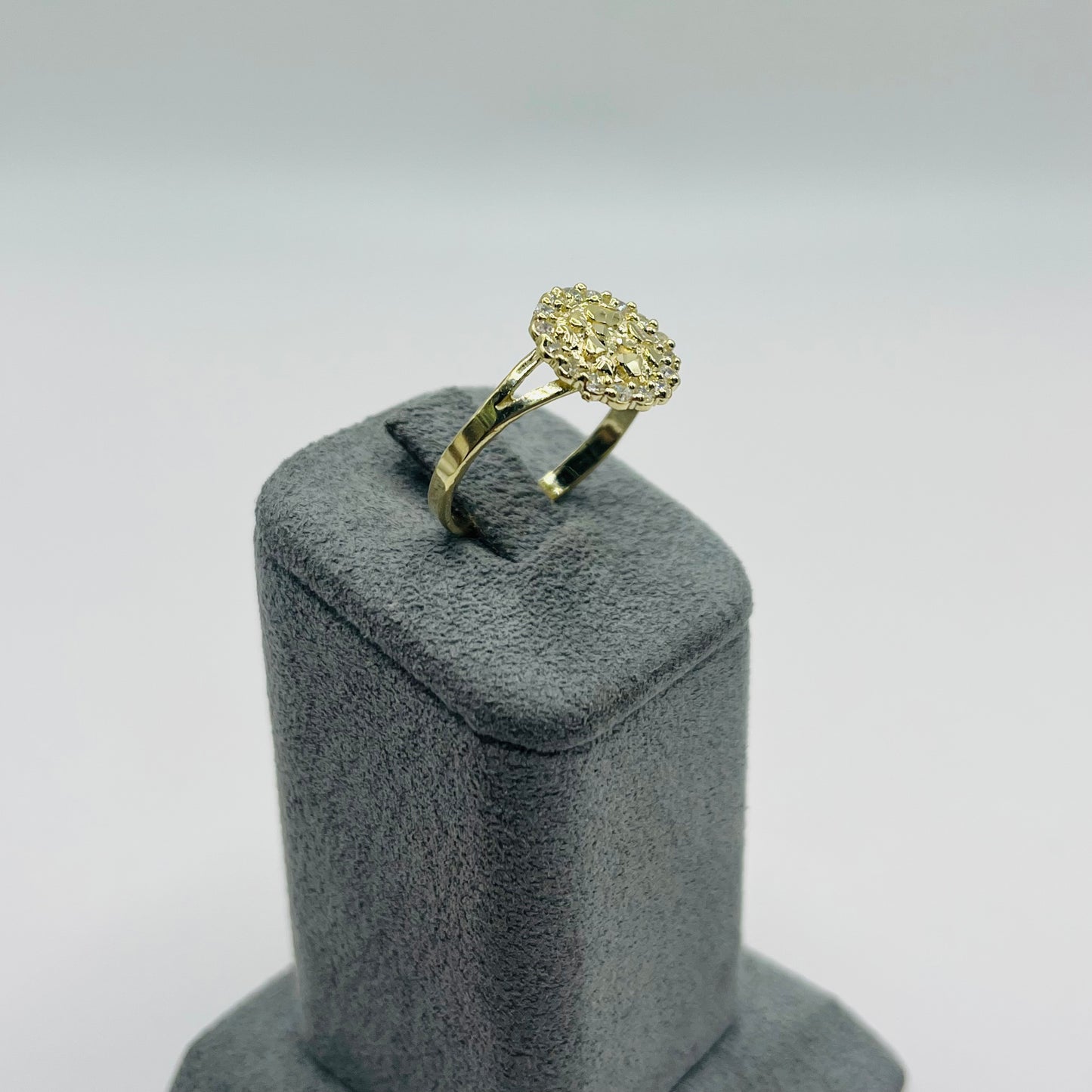10k Gold Round Cz Border Ring (S)