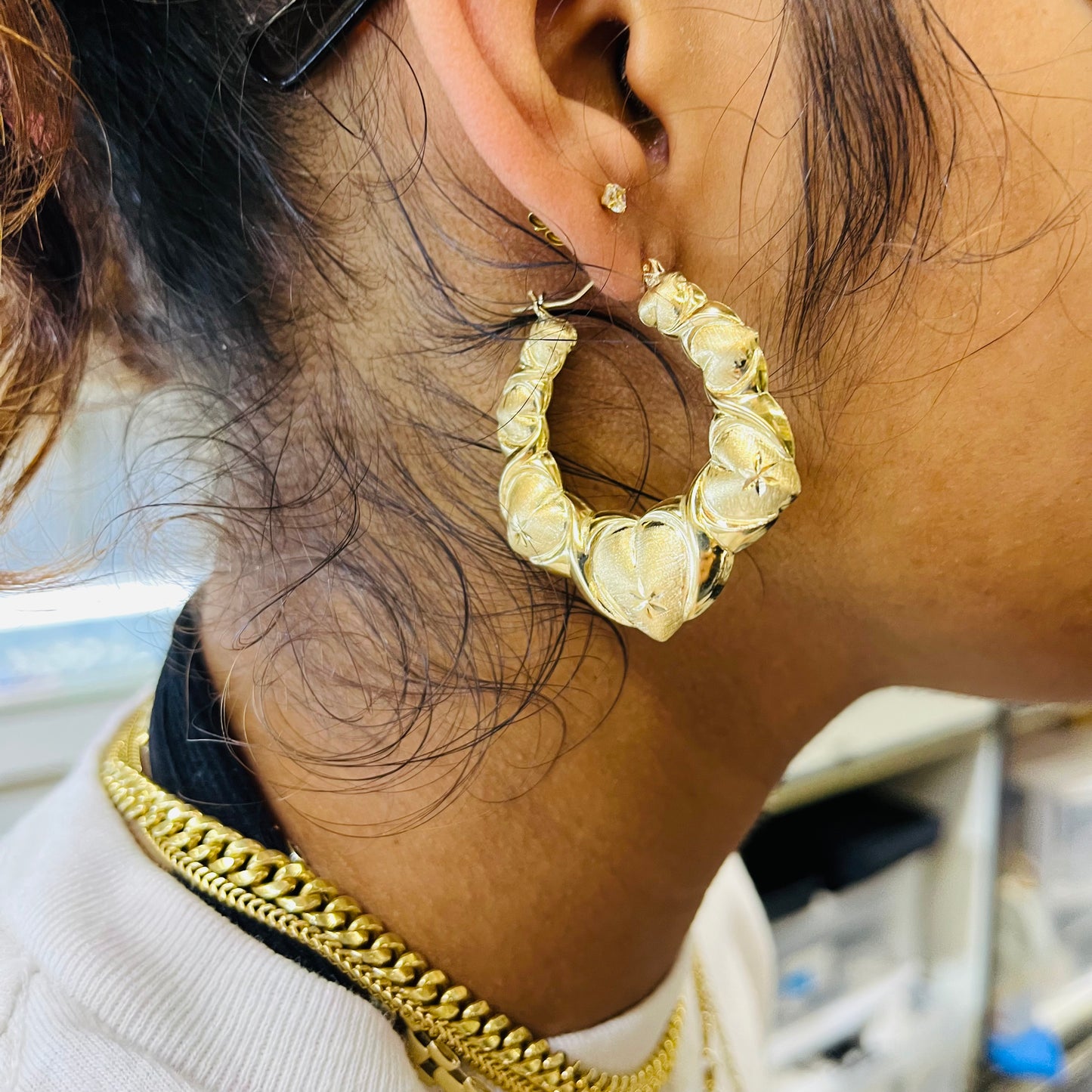 10K Gold Fancy Heart Hoop Earrings (40mm)