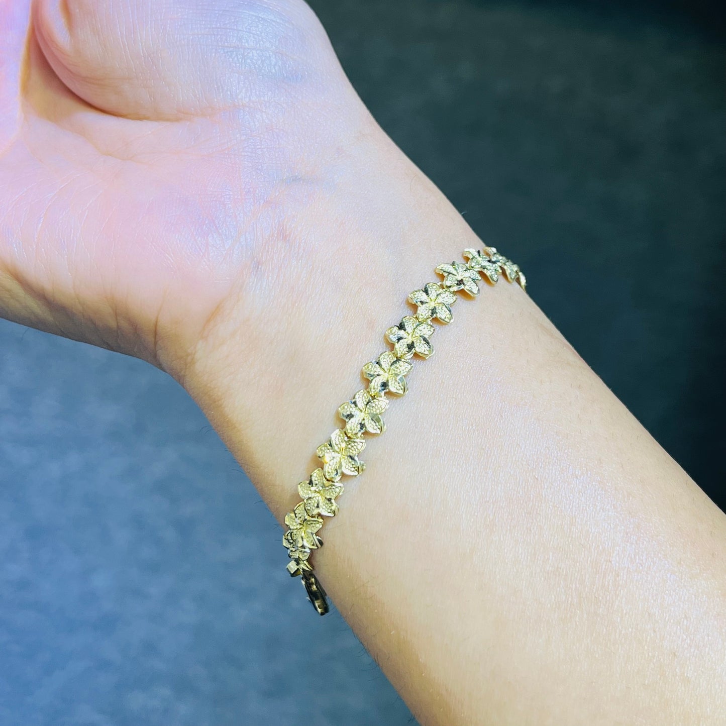 10k Gold Small Hibiscus Bracelet