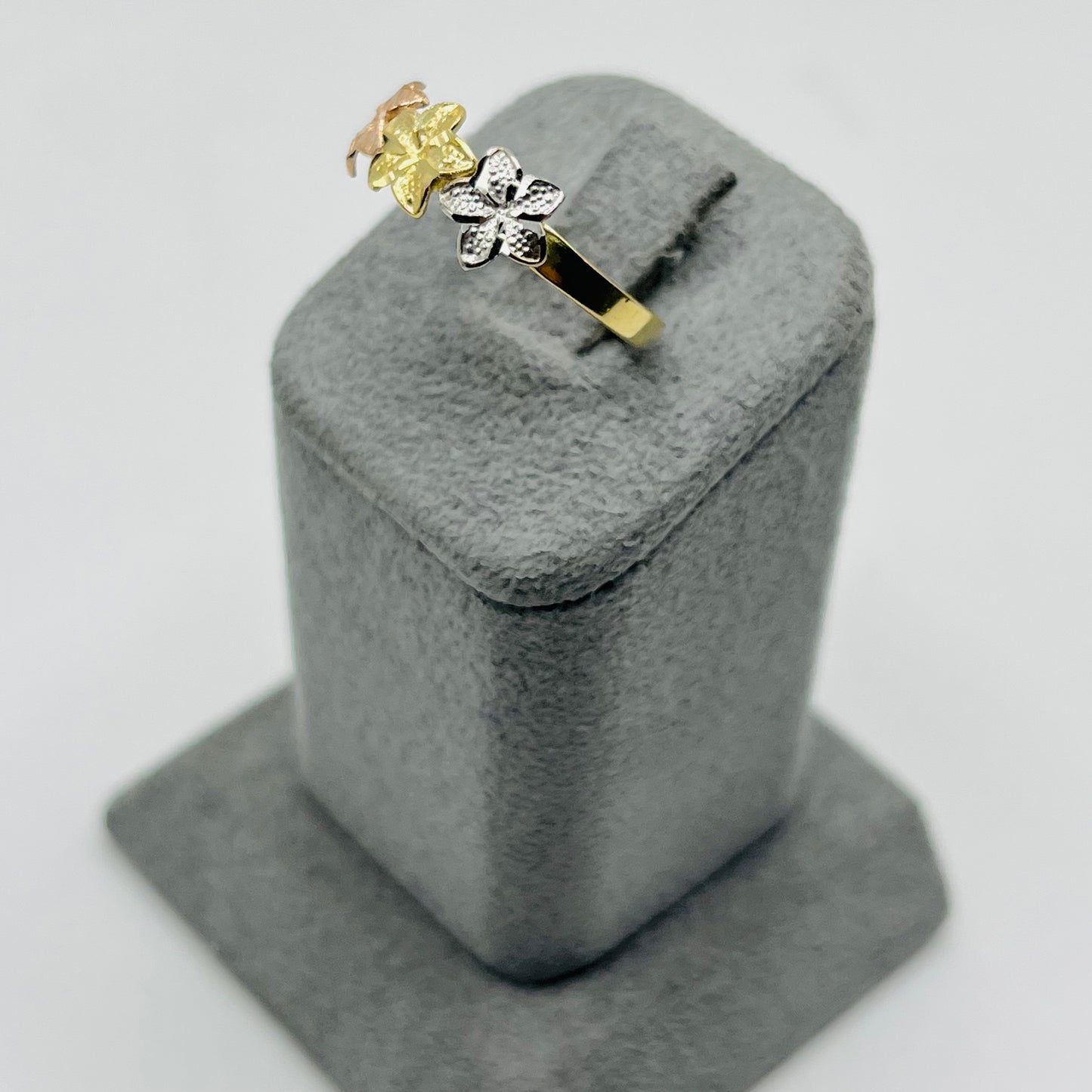 10k Gold Tri-Color Multi- Hibiscus Ring