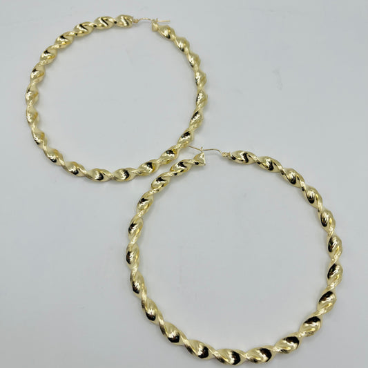 10k Gold Matte Cut Twist Hoops (3.5")