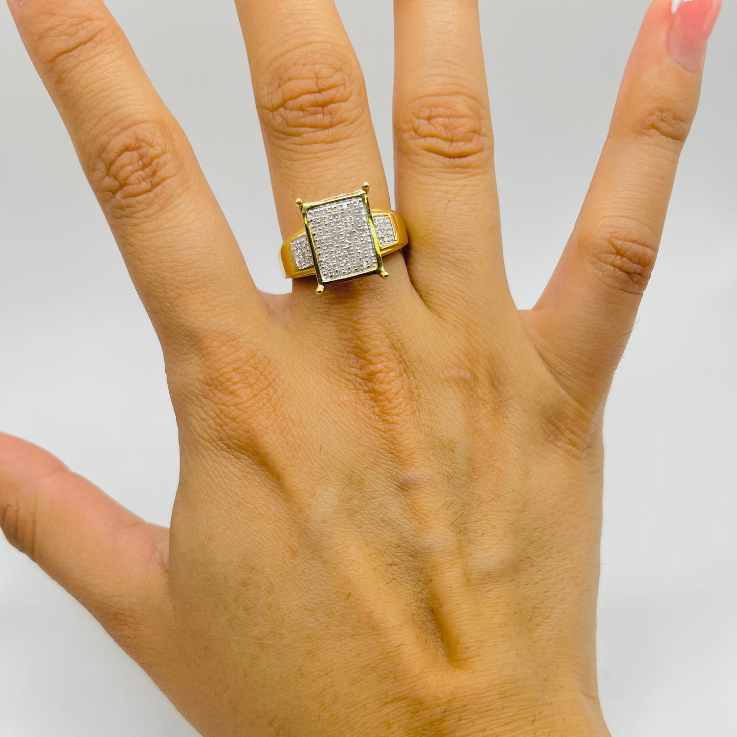 10k Gold Natural Diamond Portrait Ring