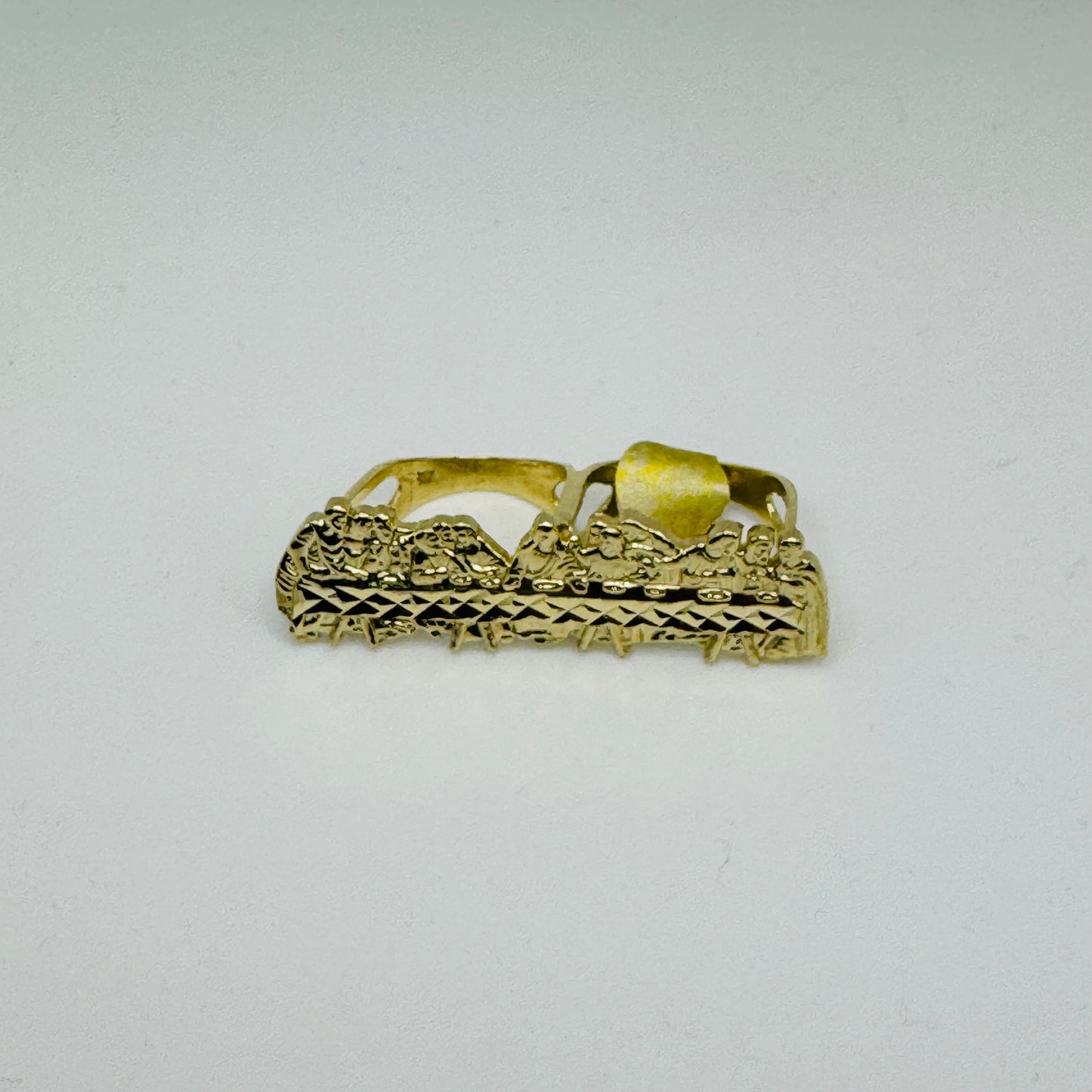 10K Gold 2-Finger Last Supper Ring