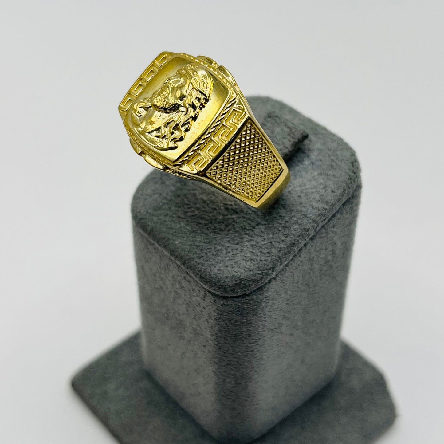 10k Gold Jesus Face Roma Ring