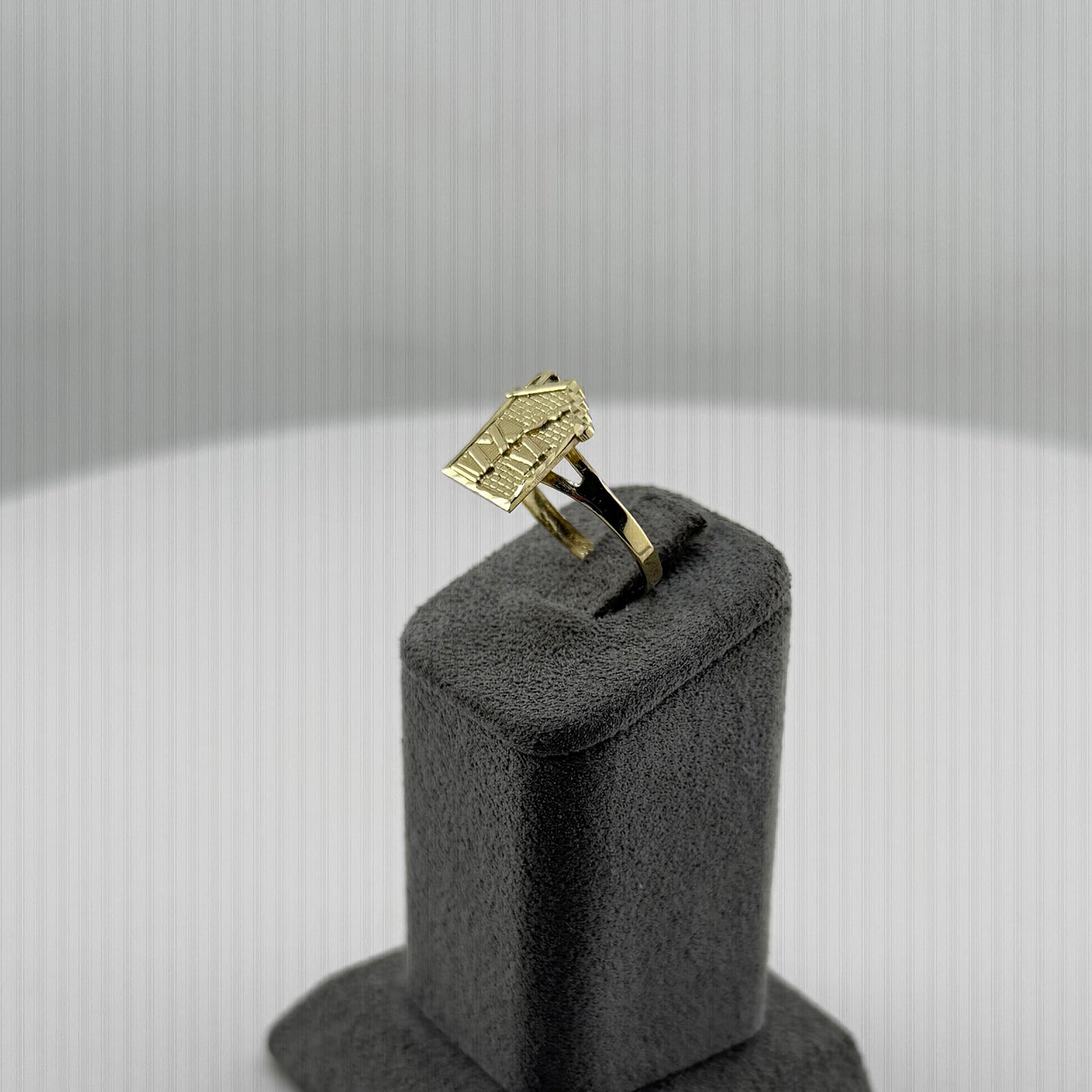 10k Gold Mini Trap House Ring