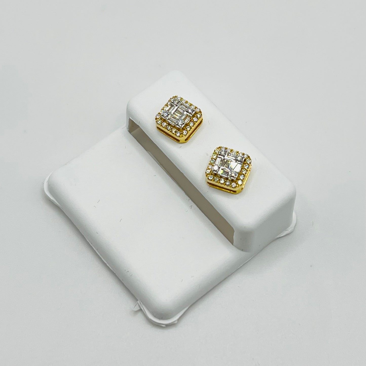 10K Gold Diamond Maison Square Earrings (M)