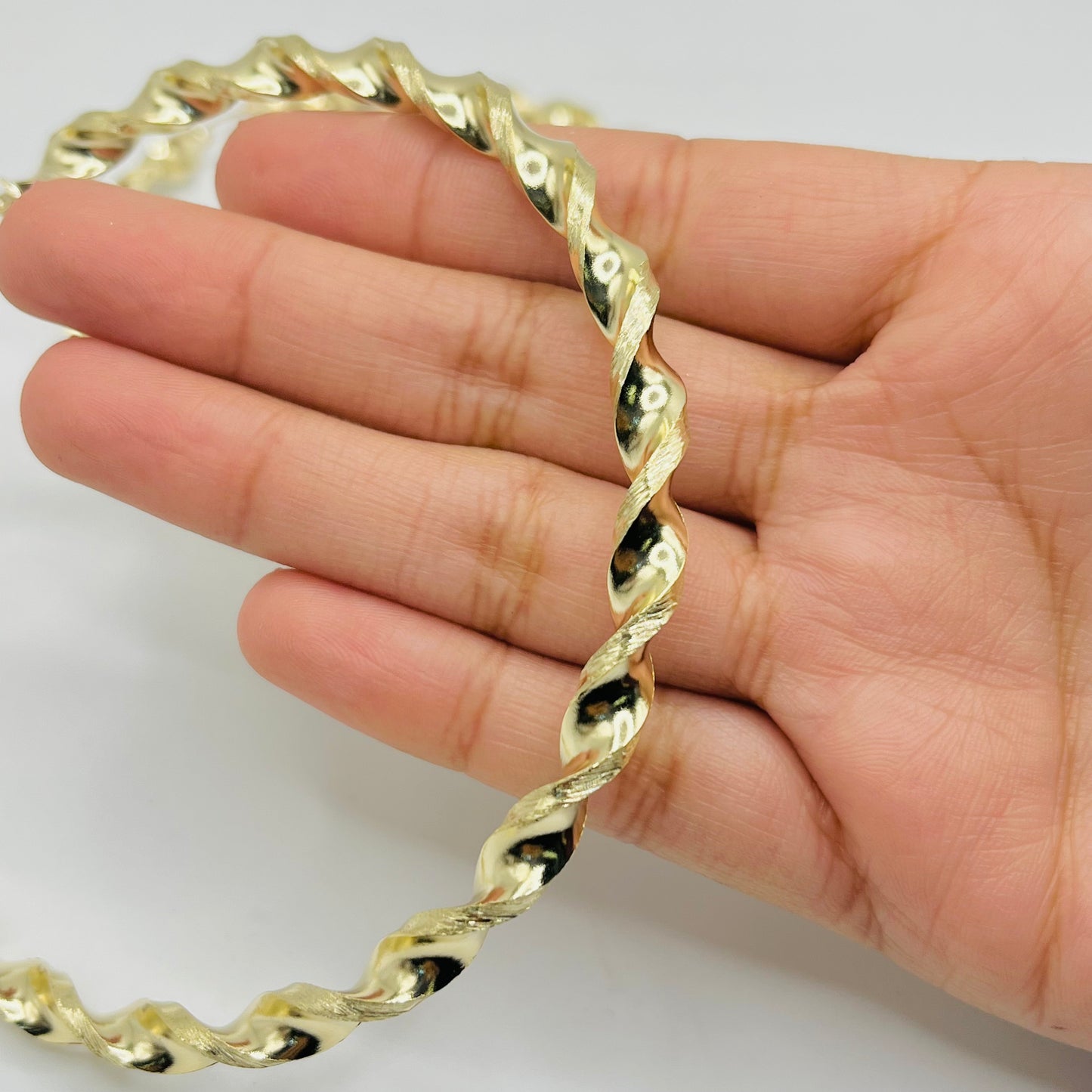 10k Gold Matte Cut Twist Hoops (3.5")