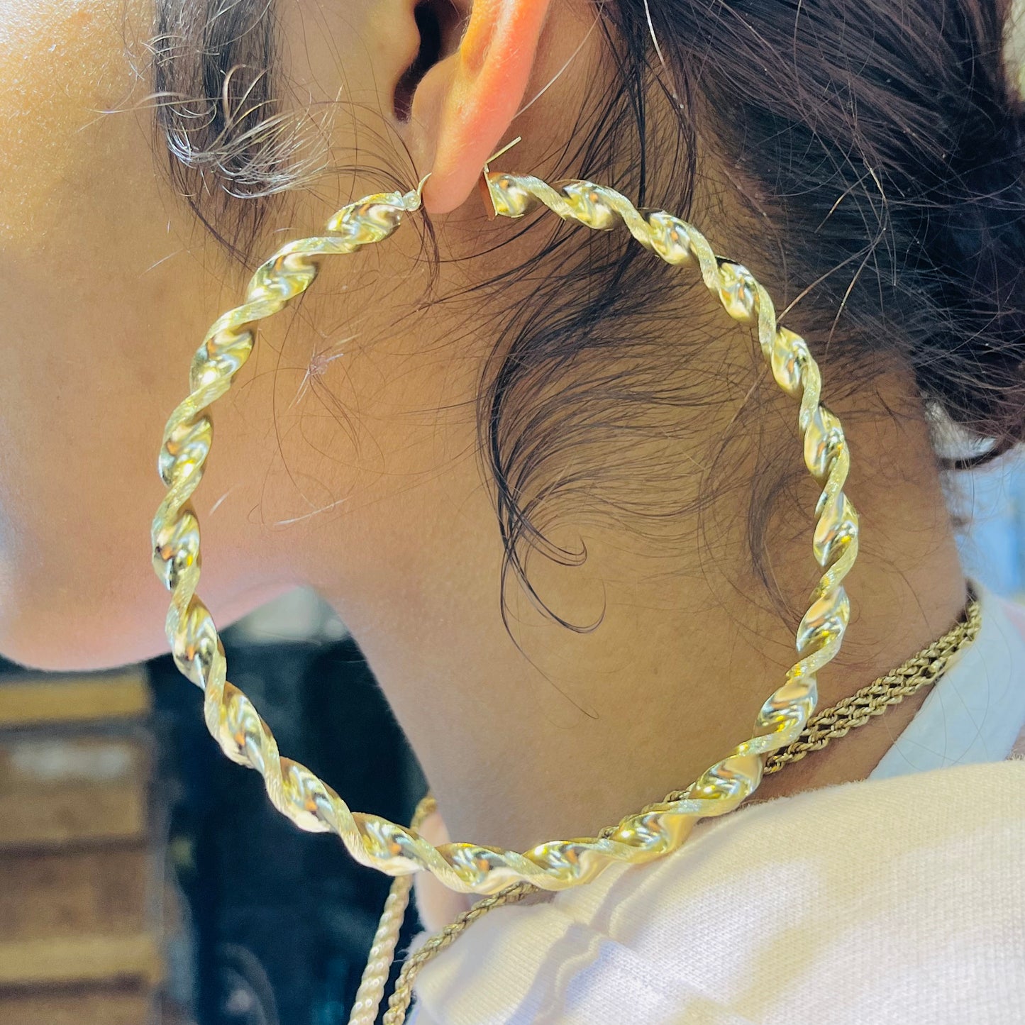 10k Gold Matte Cut Twist Hoops (3.5")