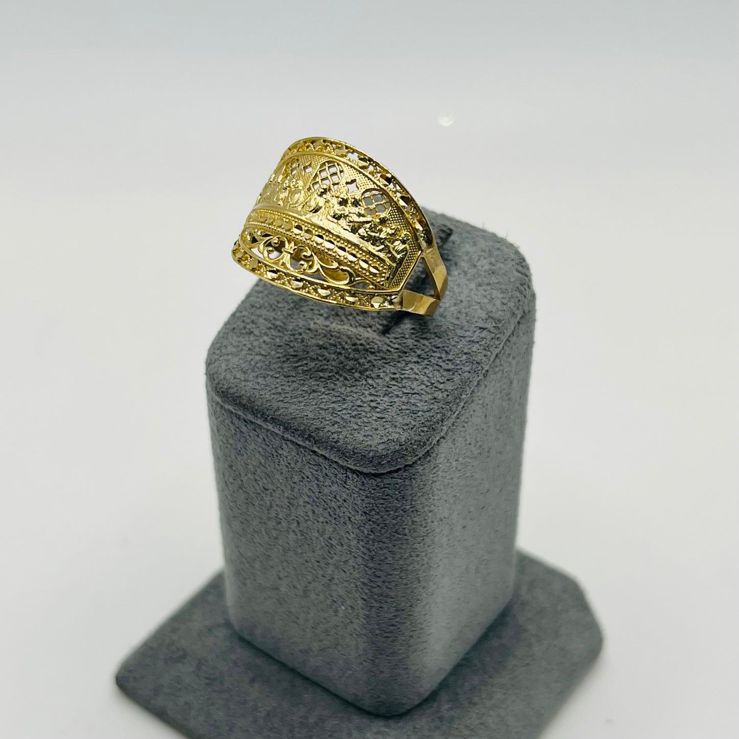 10k Gold Supper of Saints Ring