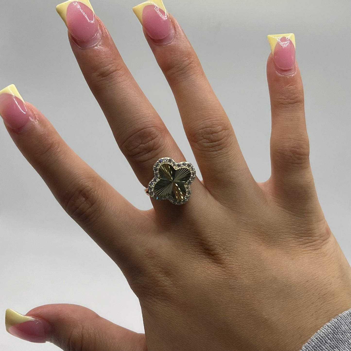 10k Gold Fancy Cz Outlined Clover Ring (LRG)