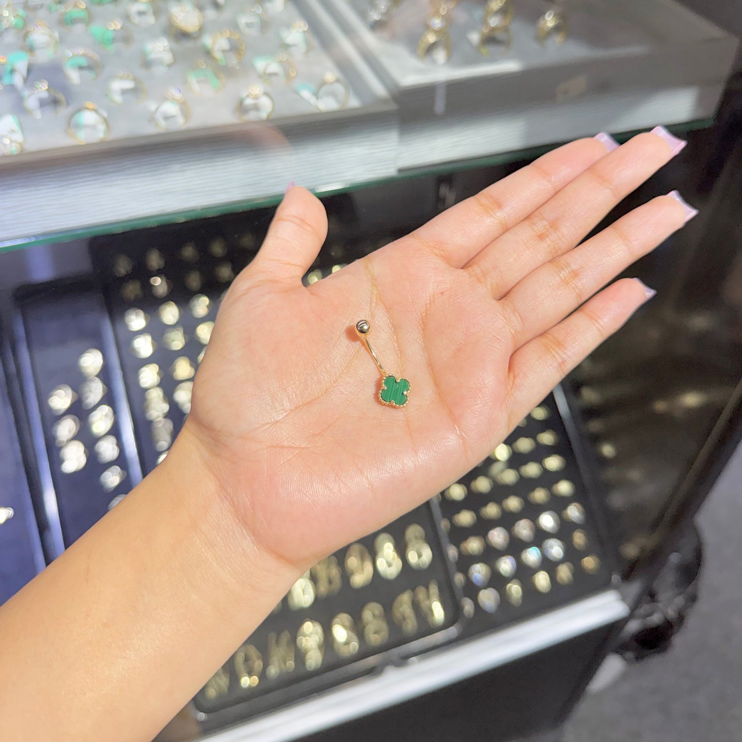 14k Gold Green Clover Belly Ring (S)