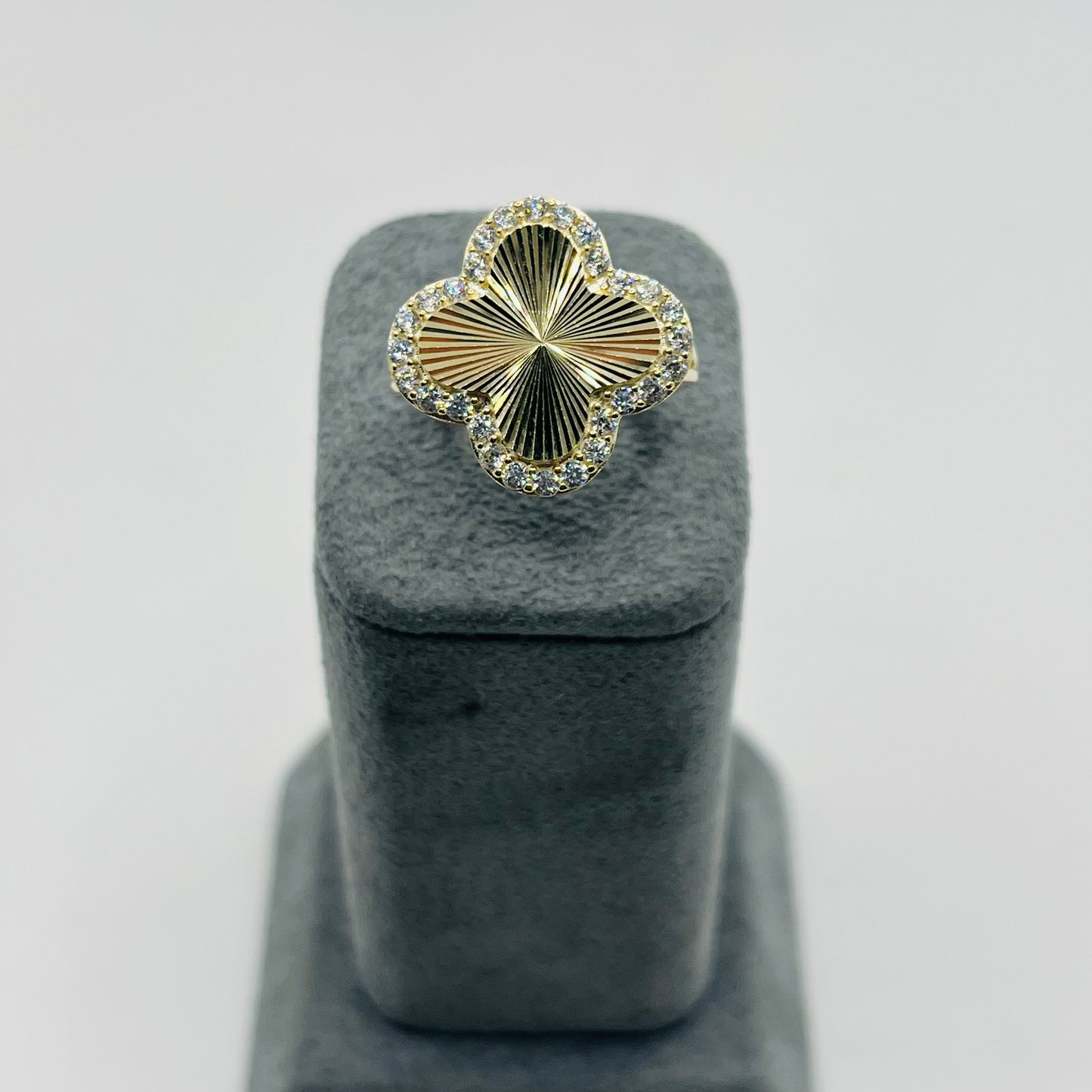 10k Gold Fancy Cz Outlined Clover Ring (LRG)
