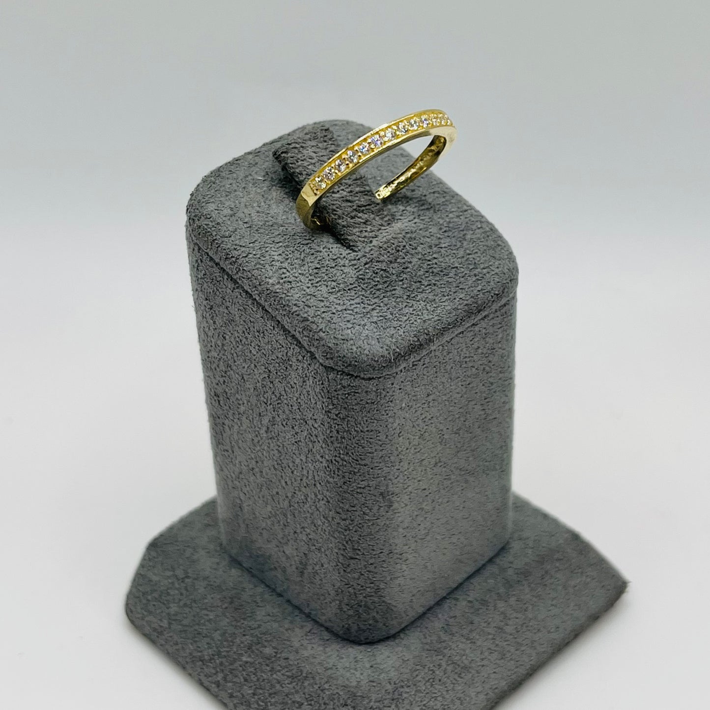 10K Gold Prong Set Cubic Zirconia (2mm)