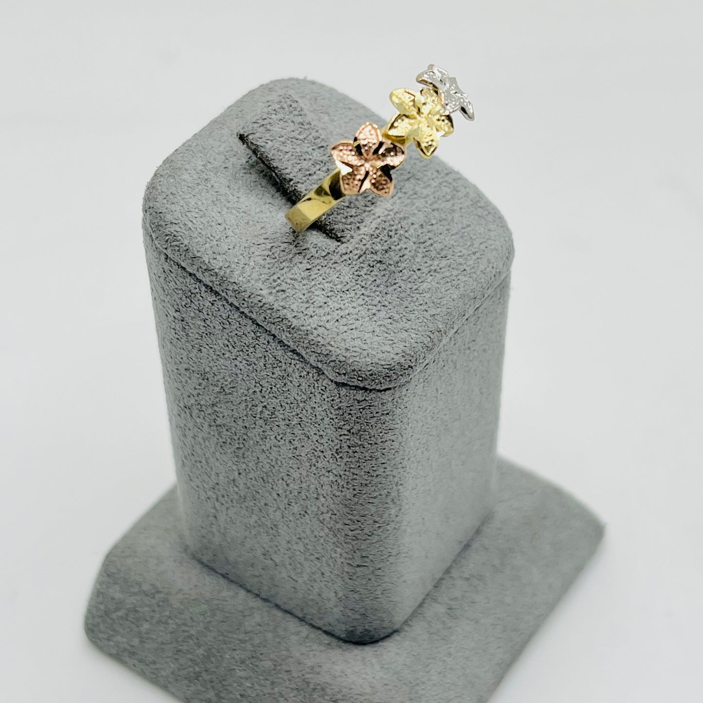 10k Gold Tri-Color Multi- Hibiscus Ring