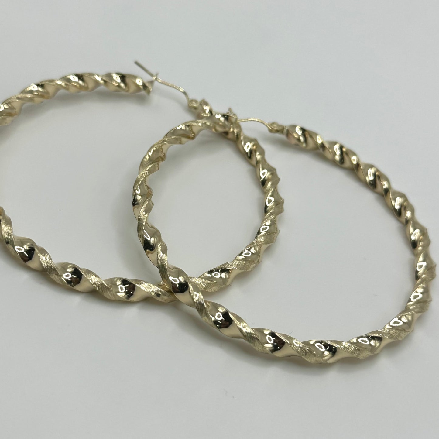 10K Gold 4.3mm Twist Hoop Earrings (2.7" diameter)