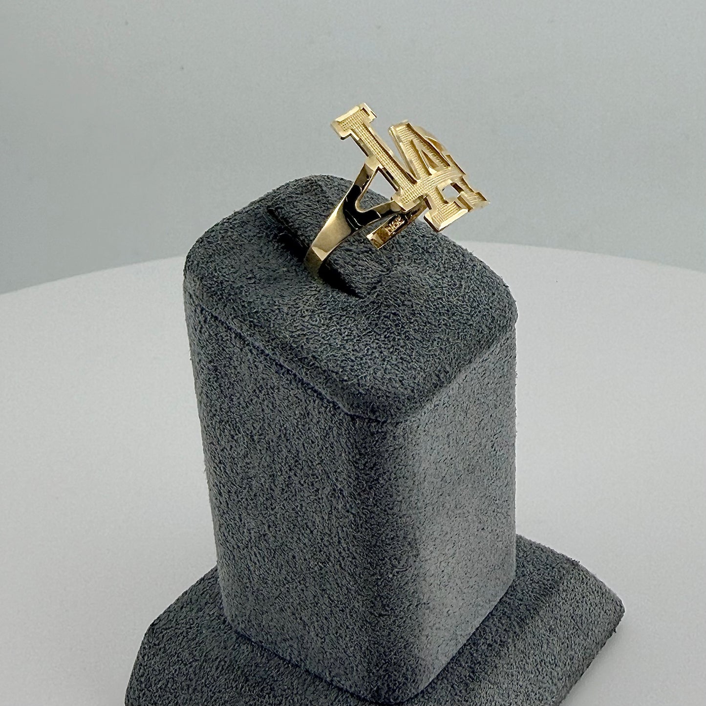 10k Gold Classic LA Ring