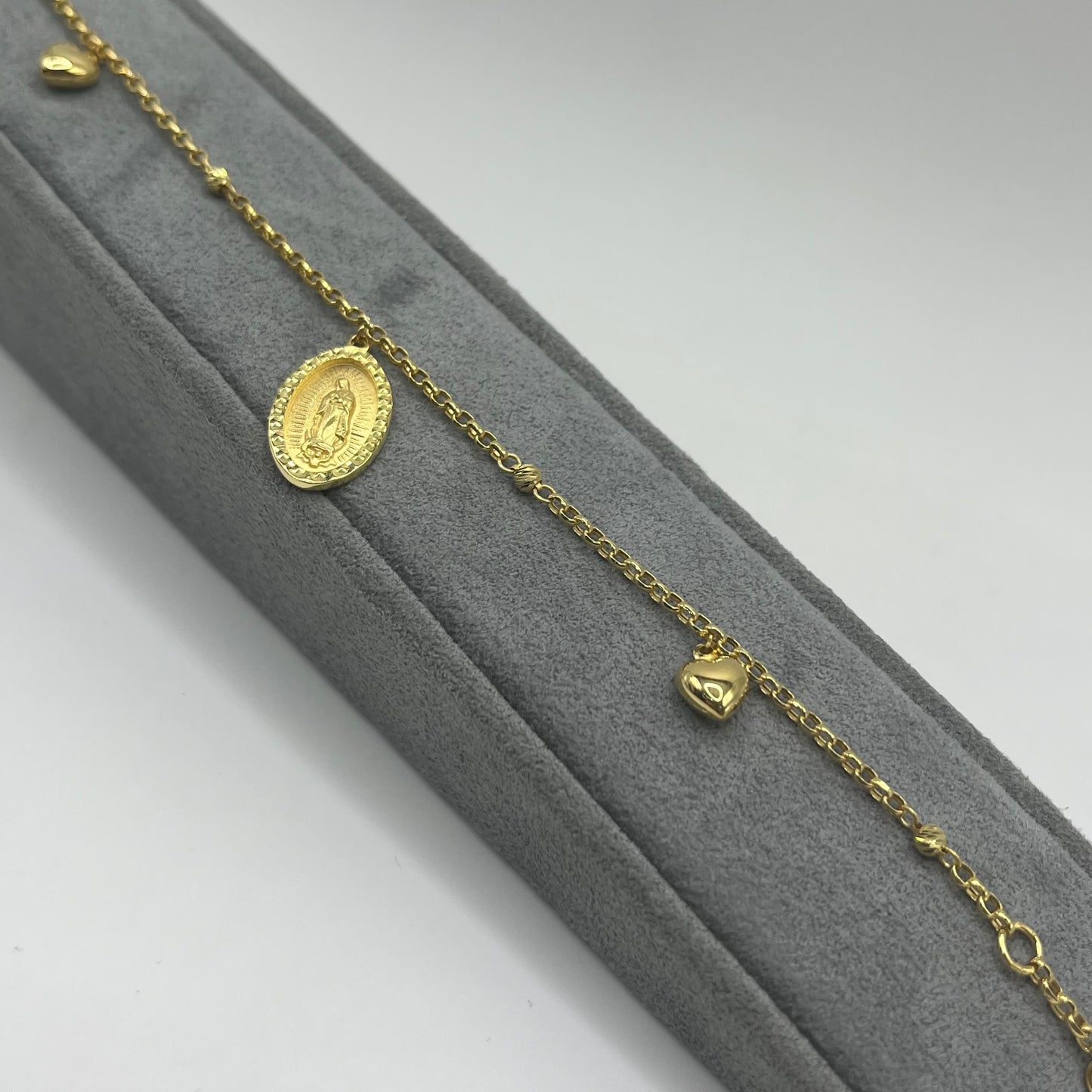 10k Gold Designer Bracelet - Single Virgin Mary with Hearts