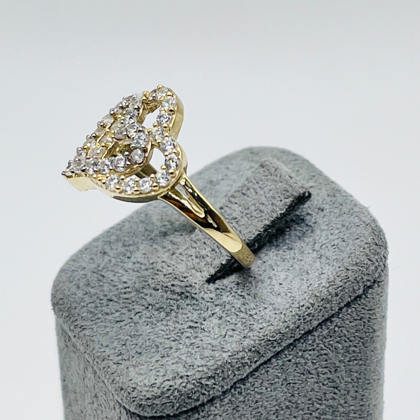 10K Gold Linked Heart Ring with CZ
