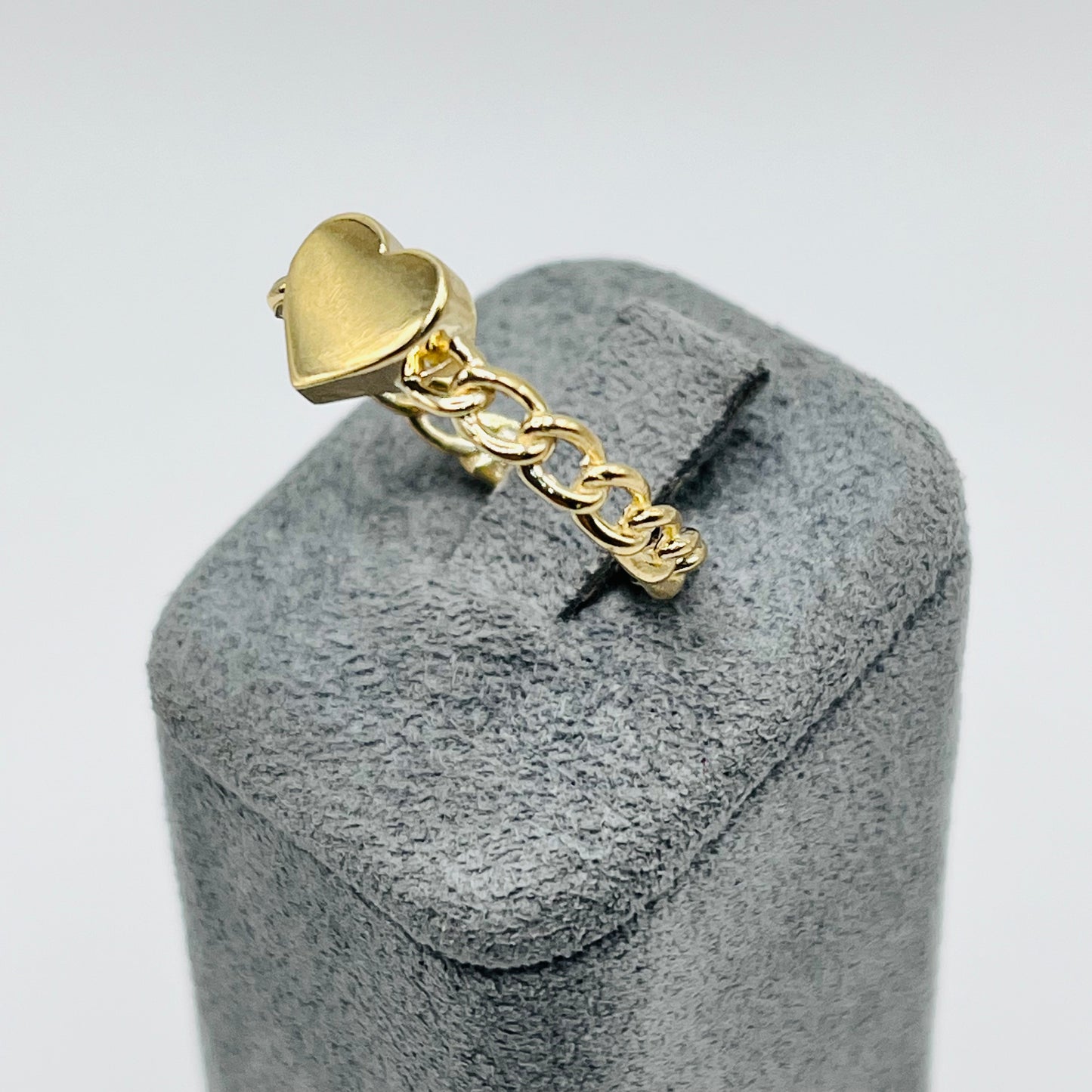 14K Gold Demure Heart Ring