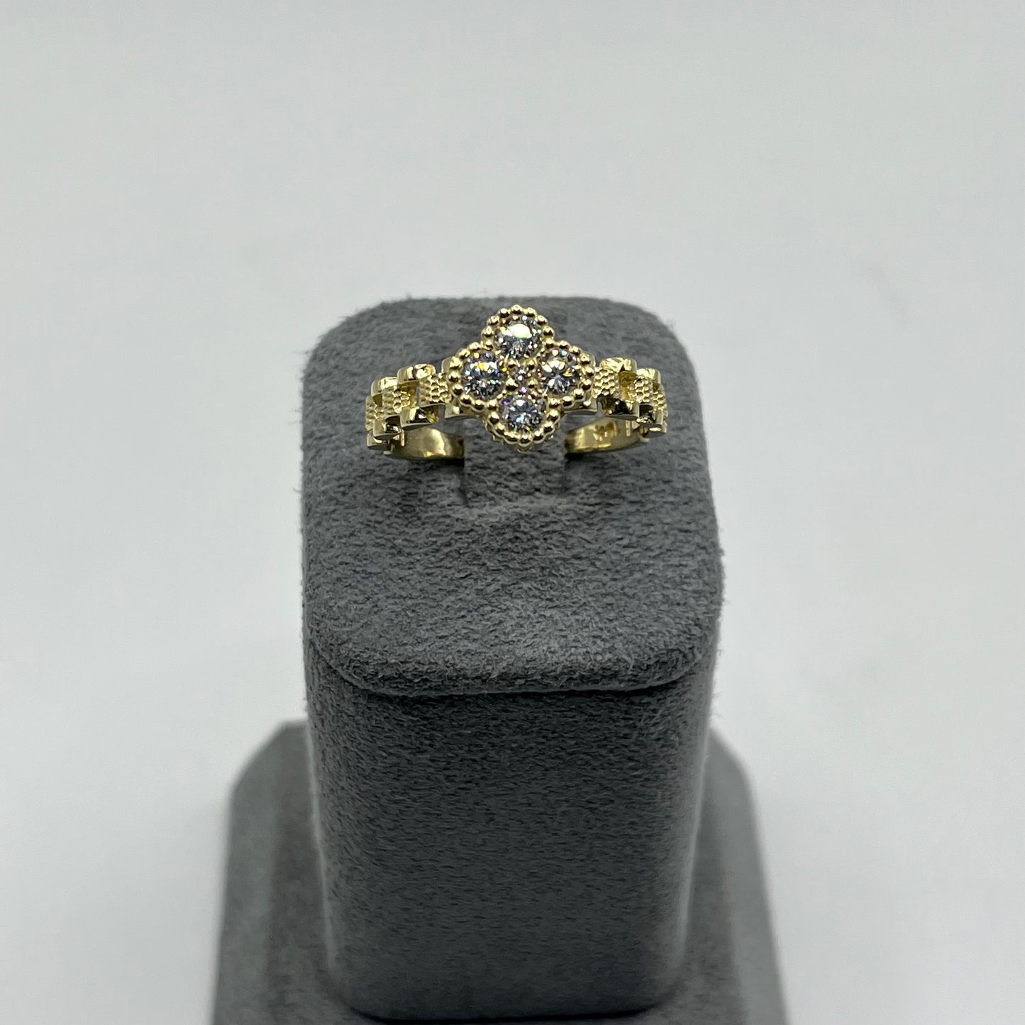 10k Gold Clover CZ Rx Ring