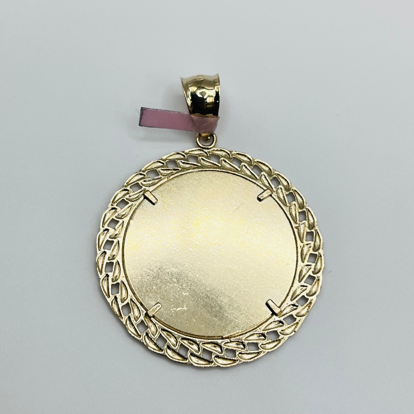 14K Gold Miami Cuban Picture Pendant