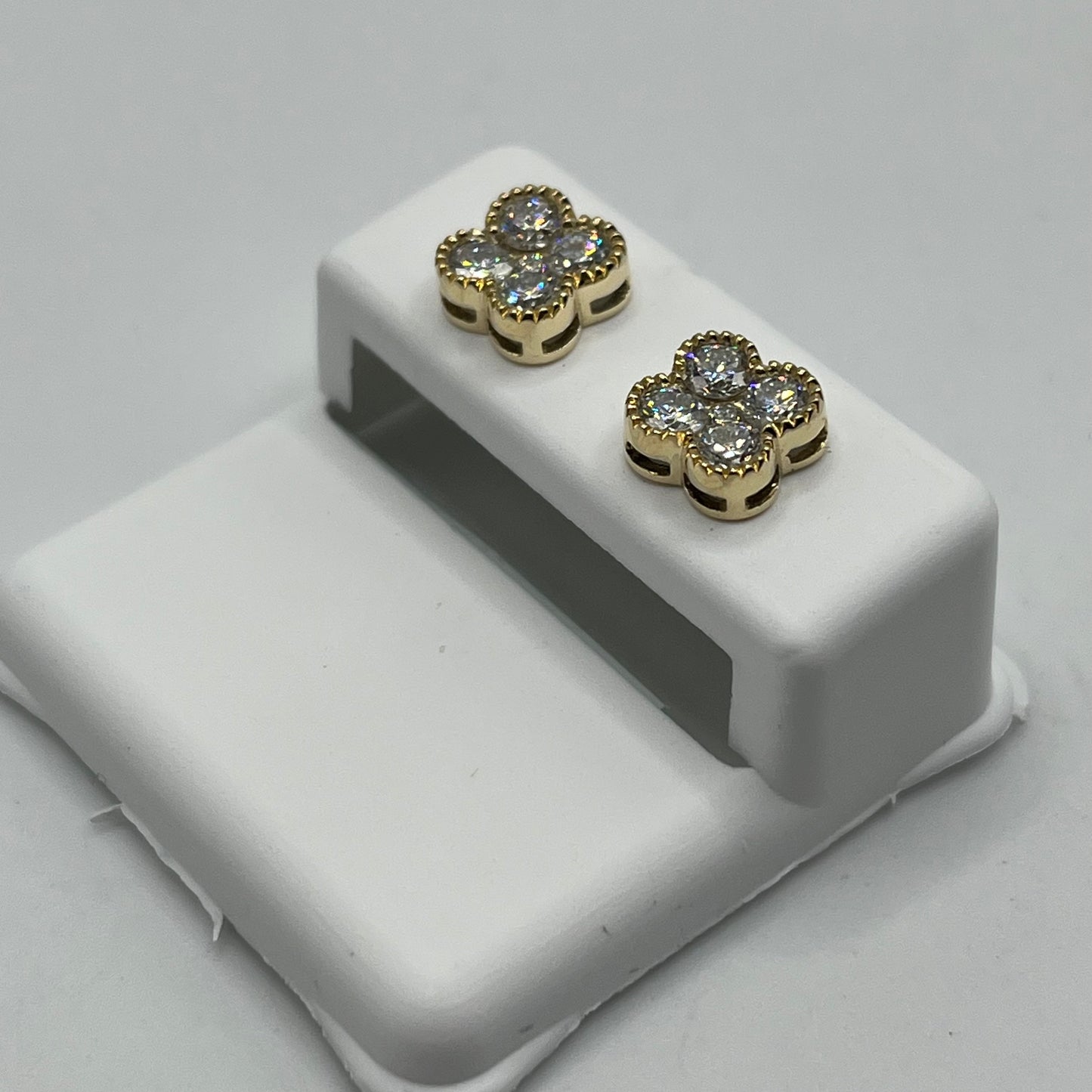 14k Gold LAB Diamond Large Clover Earrings (Screwbacks)