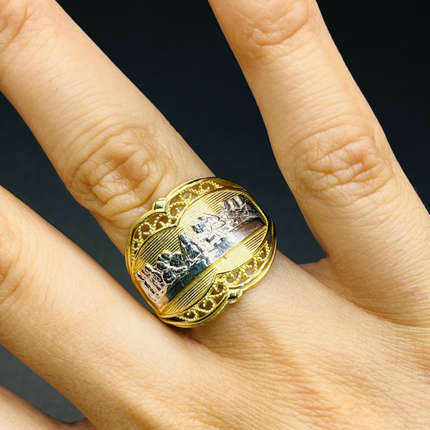 10K Gold Two-Tone Last Supper Ring with Border