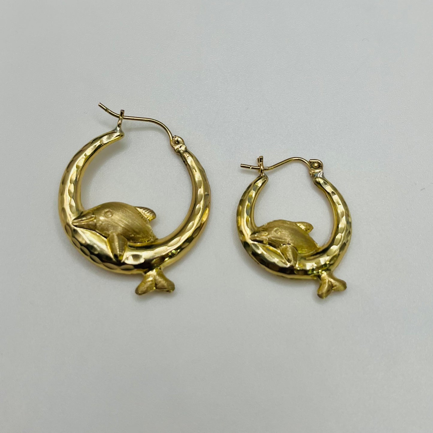 10K Gold Dolphin Hoops Matte Finish (sm,0.75")