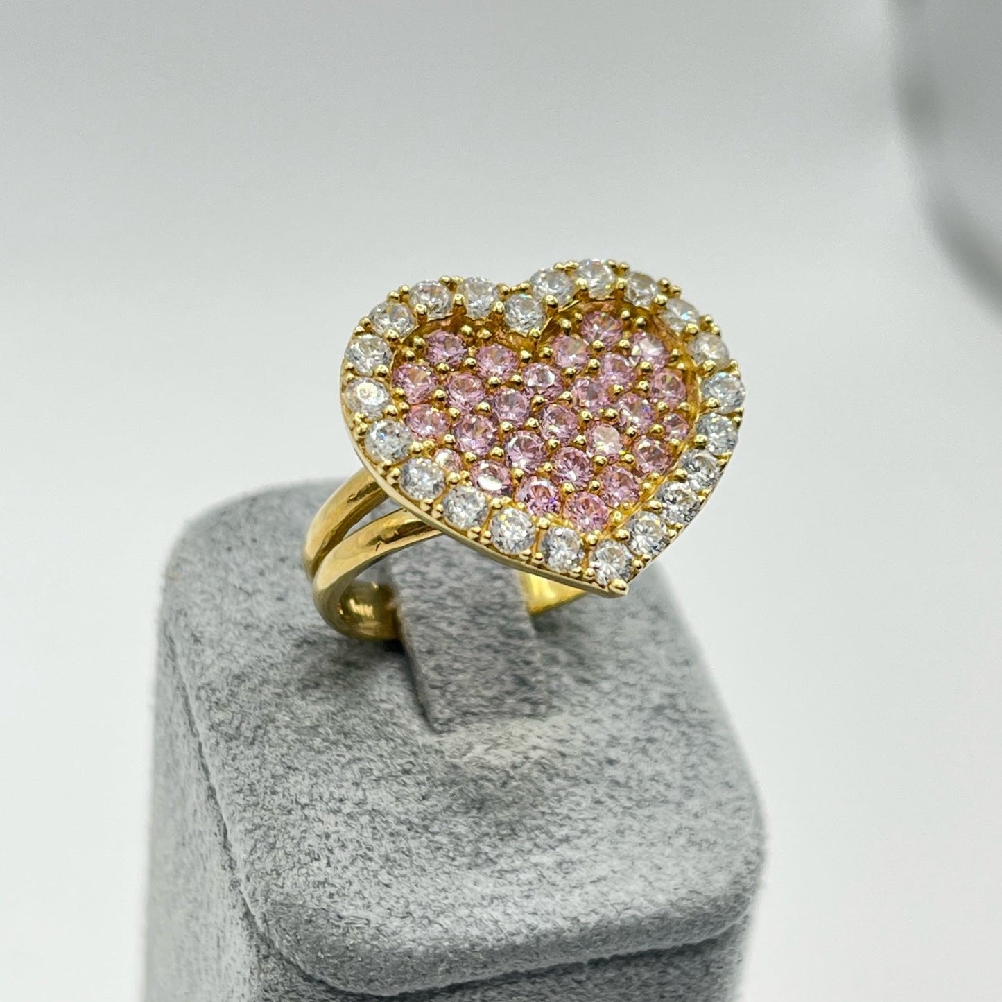 Deluxe Pink CZ heart ring (Large)
