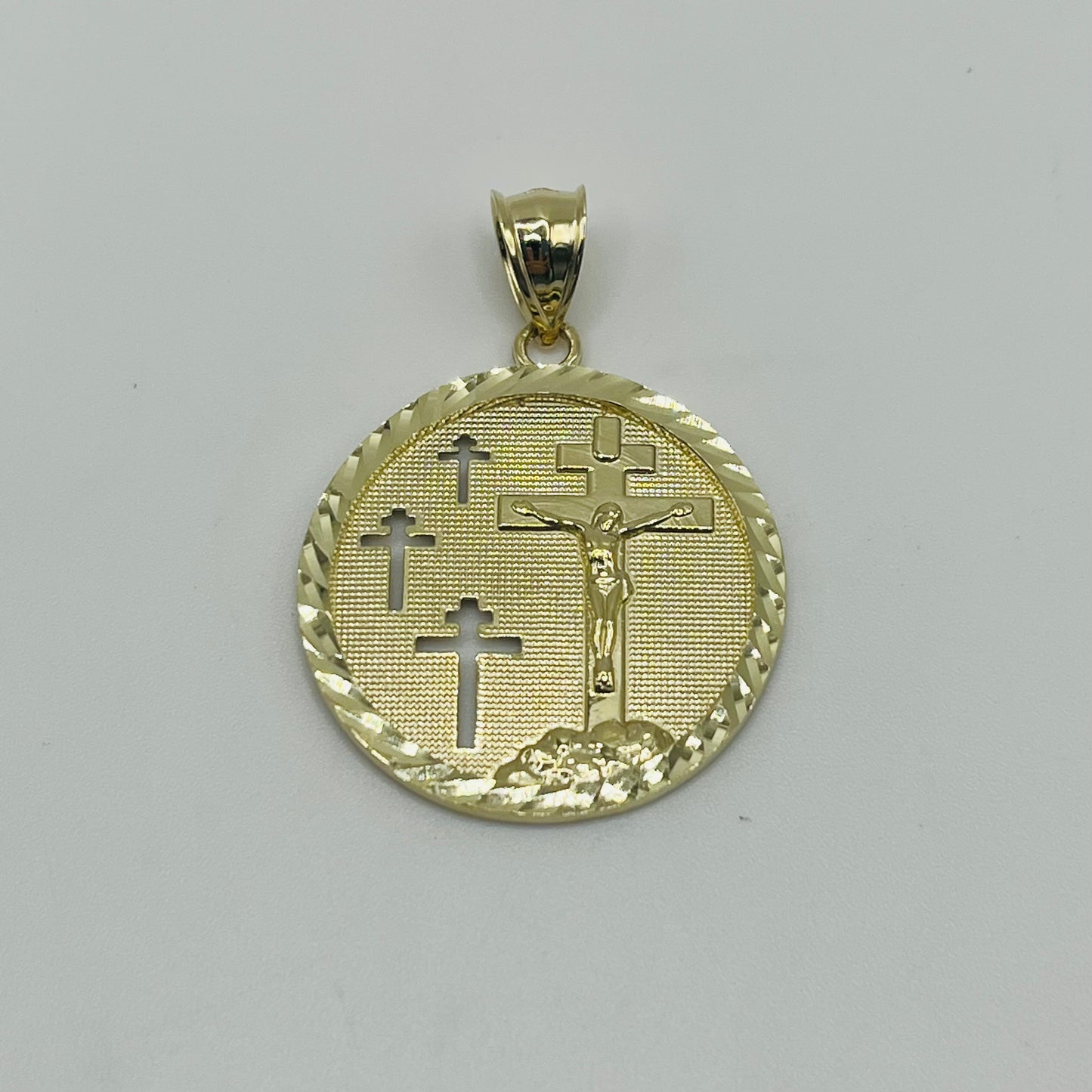 10k Gold Pillars of Jesus Charm
