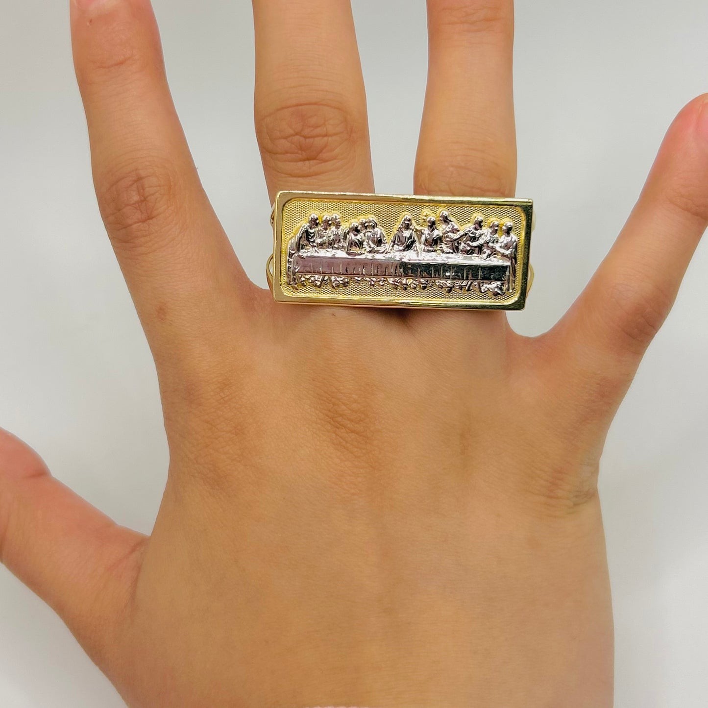 10K Gold Two Tone Two Finger Last Supper Ring