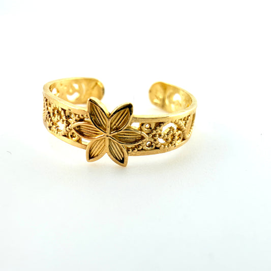 10K Gold Star Flower Toe Ring