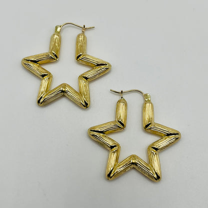 10 Karat Gold Star Bamboo Hoop Earrings (sm, 1.4")