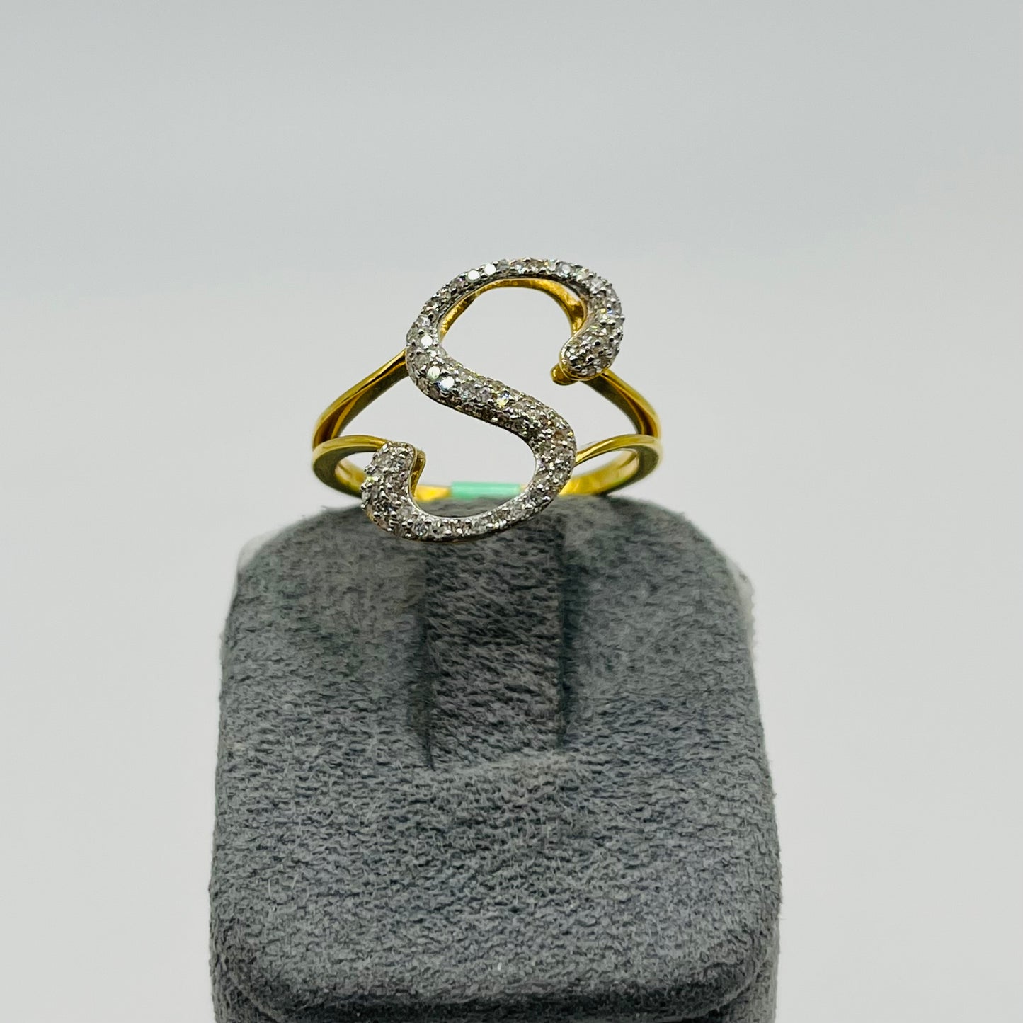 14k Gold Diamond Fancy Intial Ring