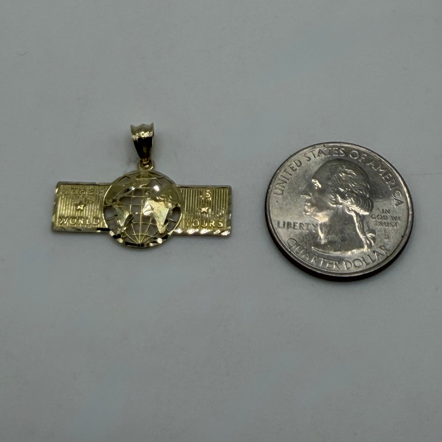 10k Gold World is Yours Charms (S)