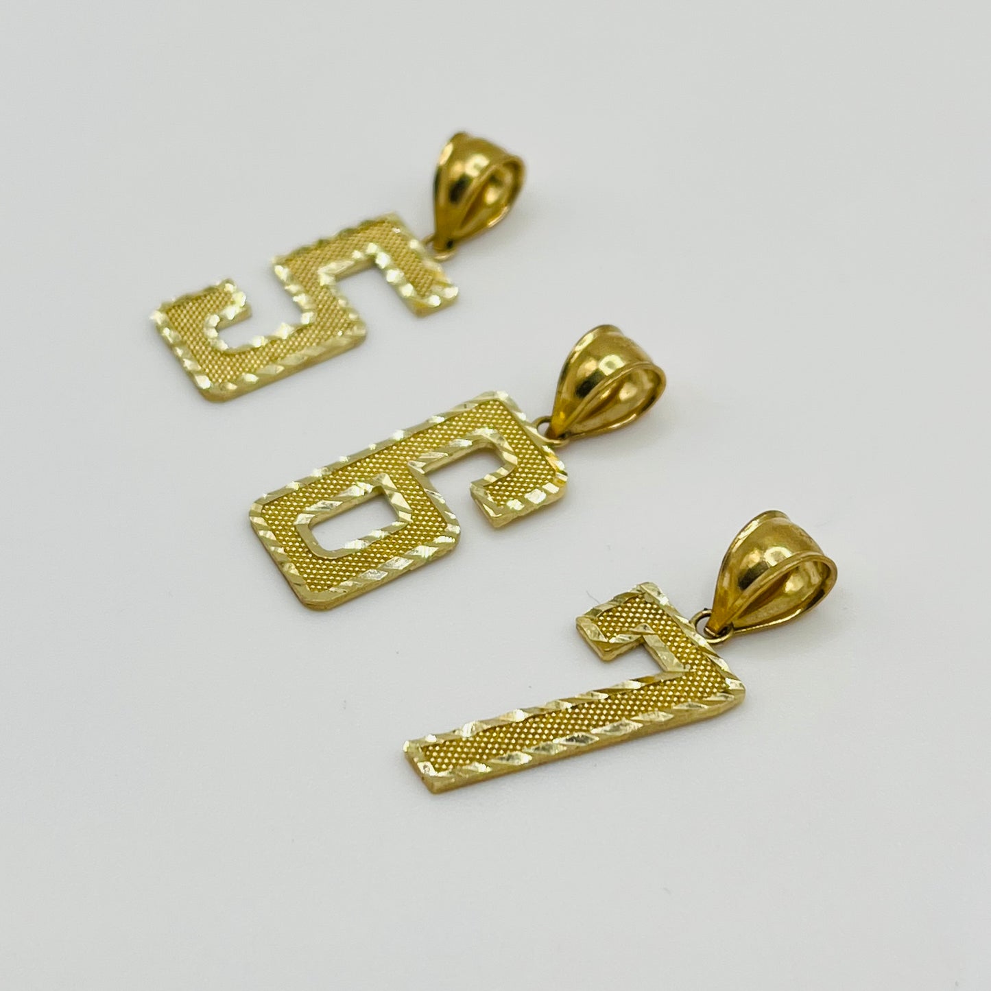 10k Gold Classic Dc Border Number Charm (M)