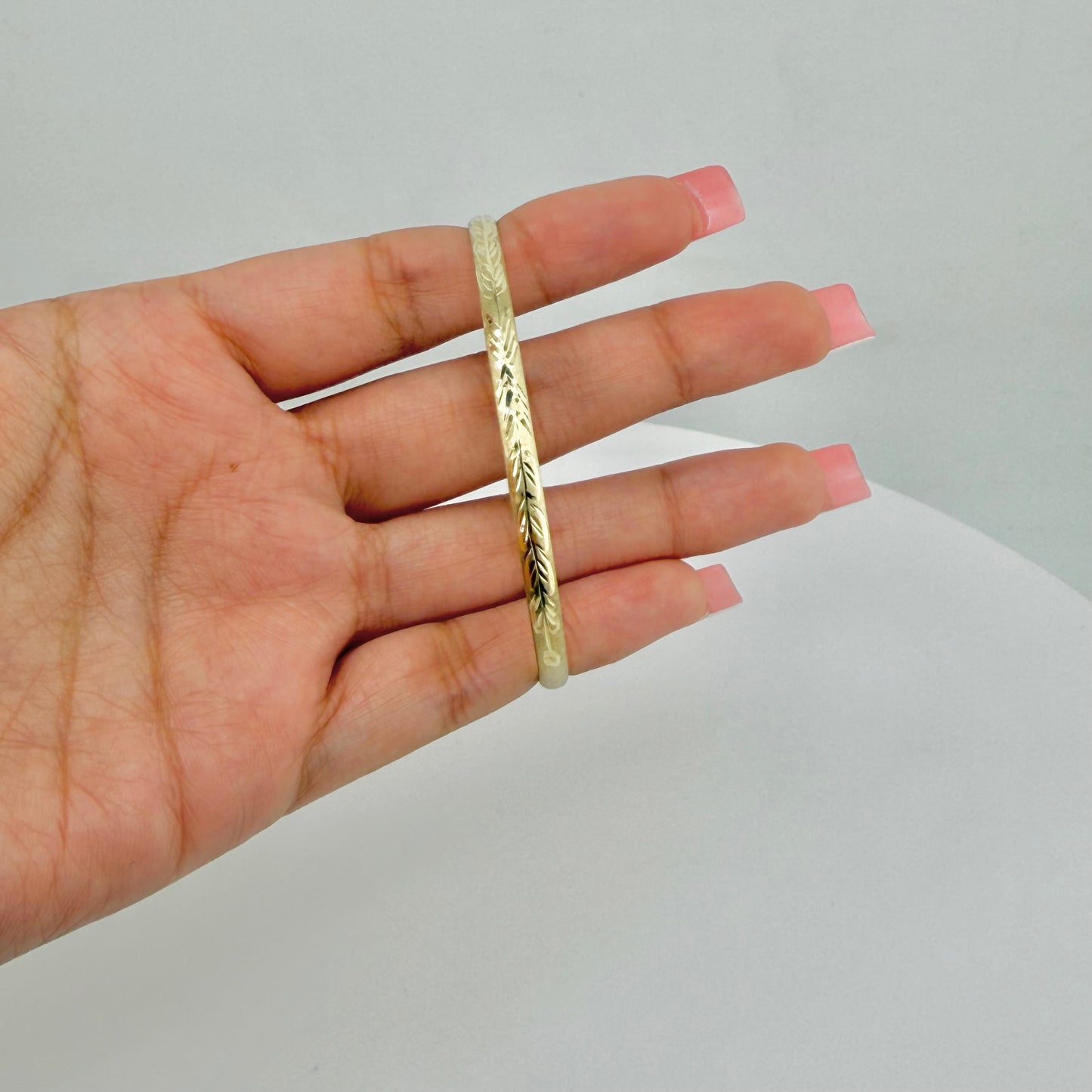 10k Gold Regal Bangle Bracelet