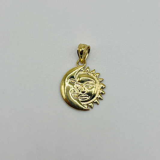10k Gold Moon and Sun Aligned Charm