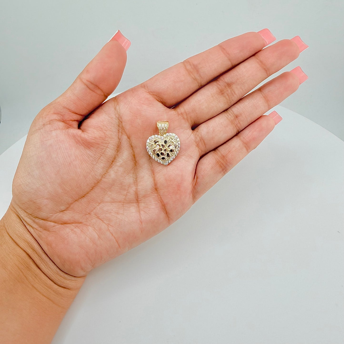 10k Gold Lux Heart Nugget Border Charm