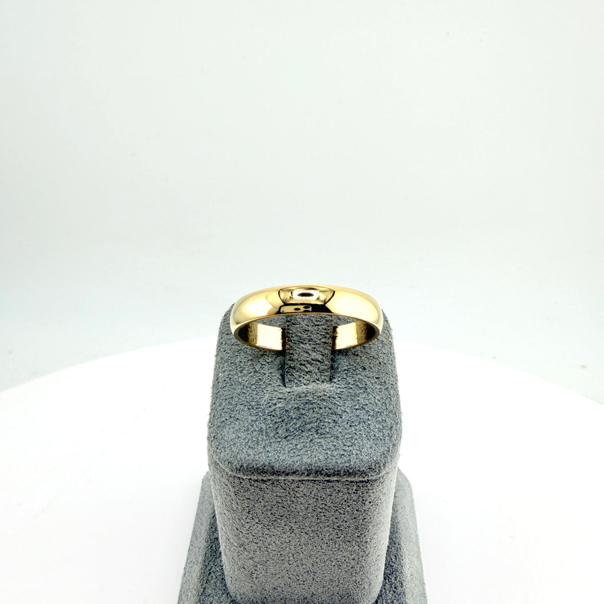 Classic Gold Wedding Band