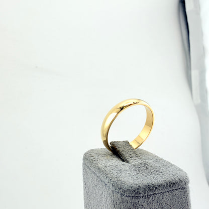 Classic Gold Wedding Band