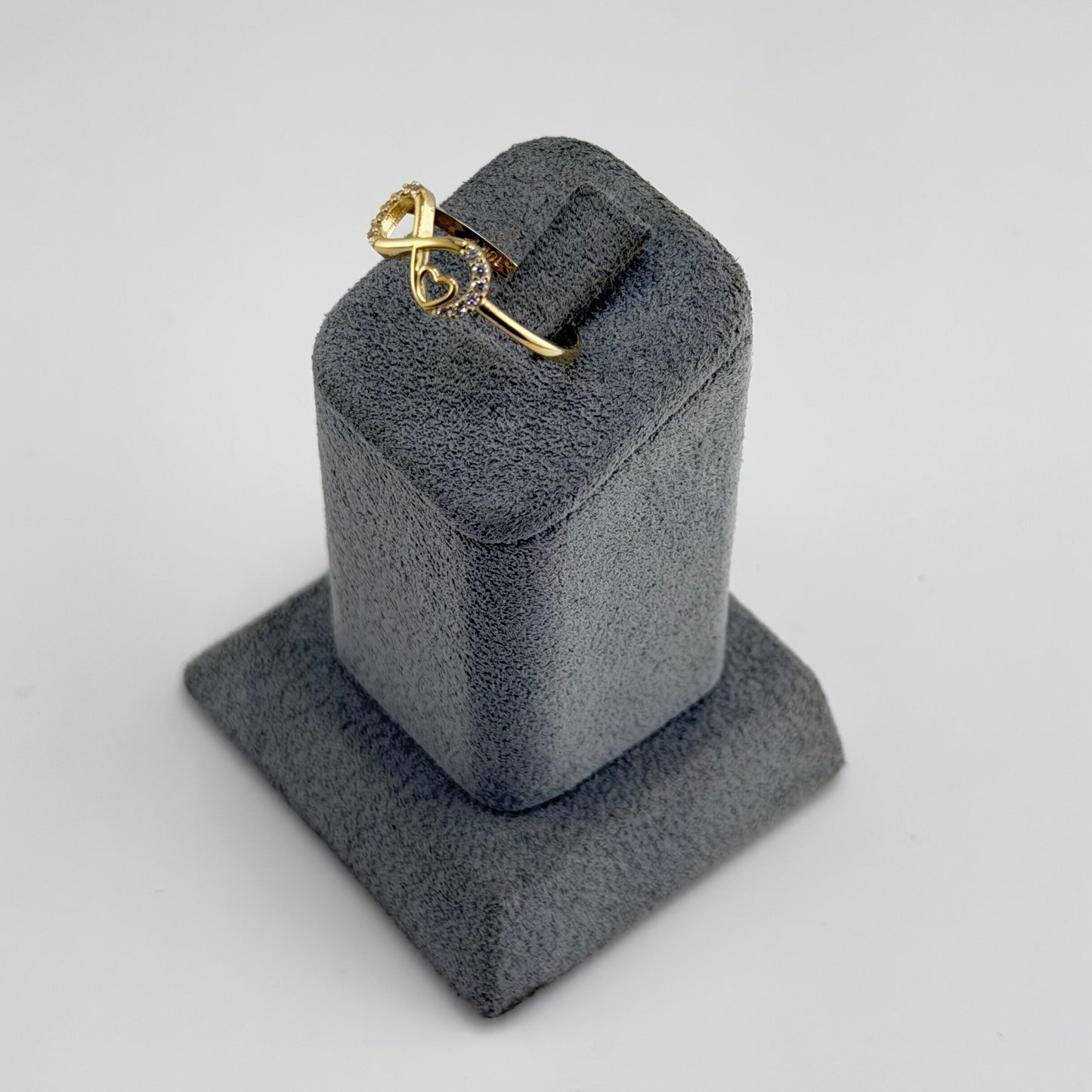 10k Gold Timeless Heart Ring