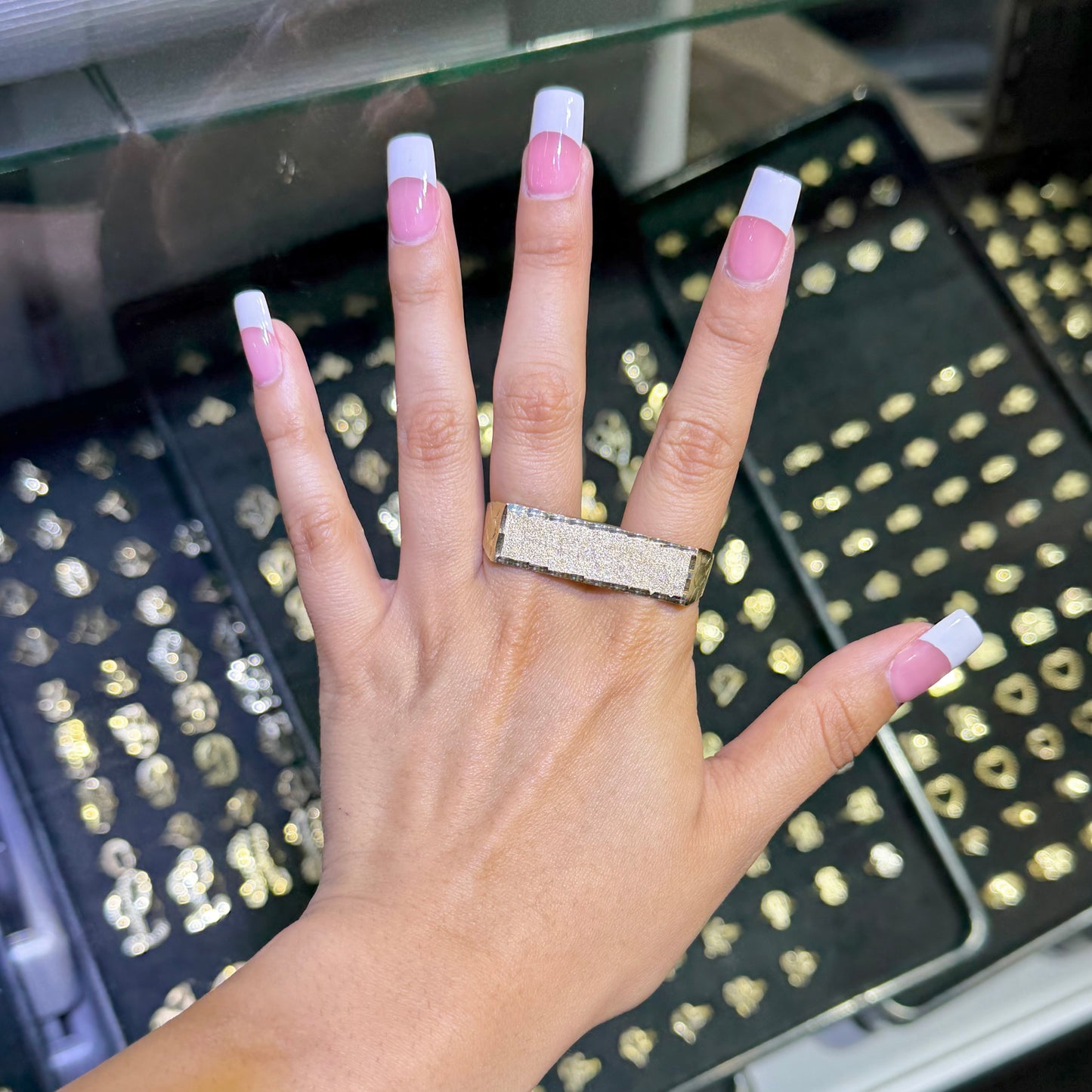 10k Gold Dc Two Finger Ring ( M)