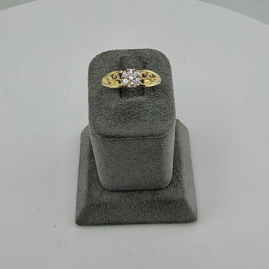 10k Gold Cluster Flower Ring