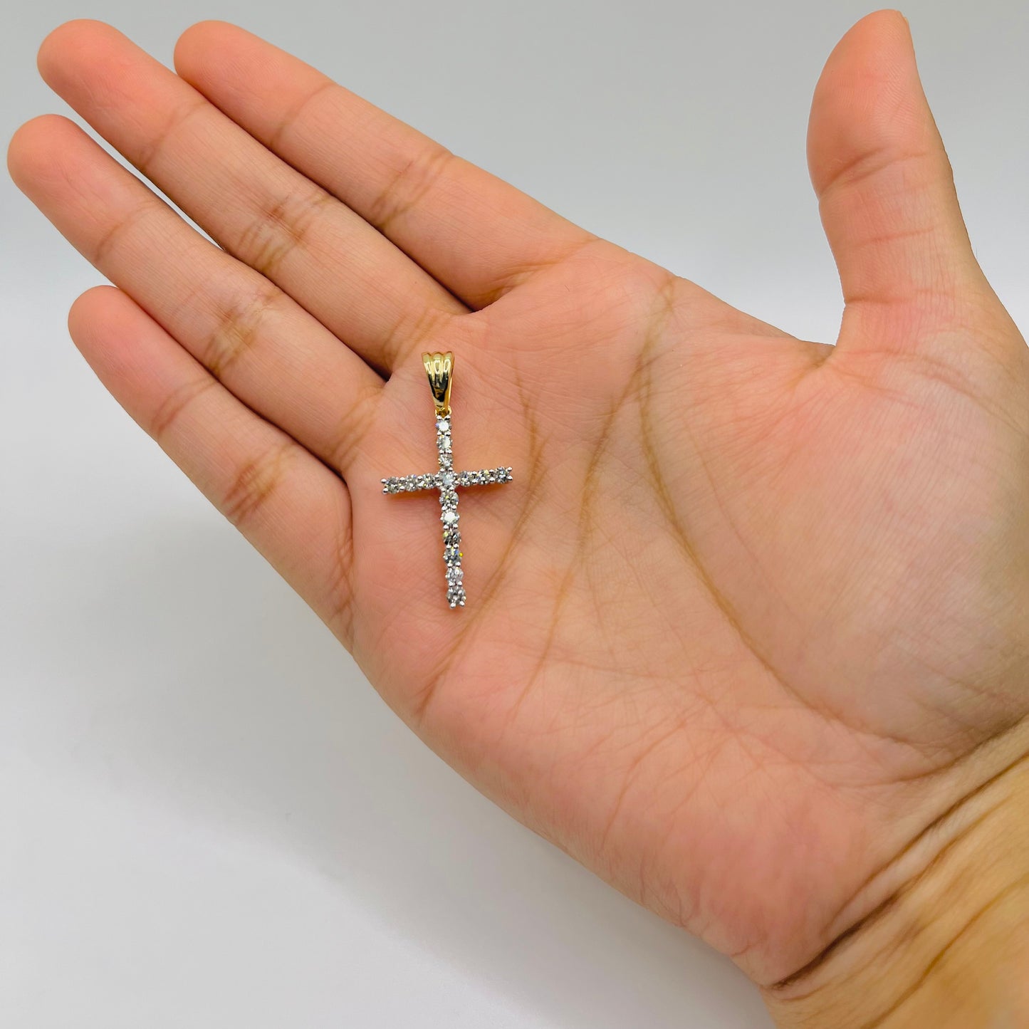 16 Stone Diamond Cross