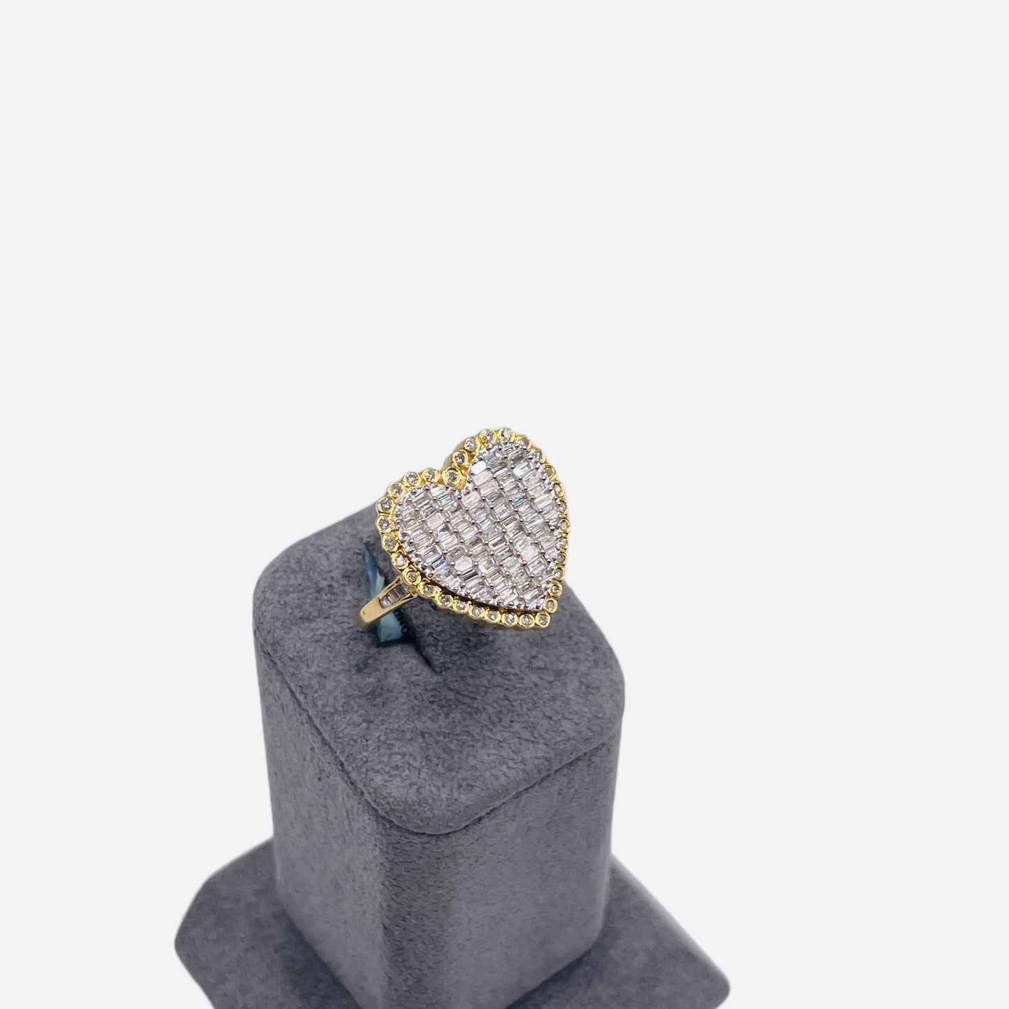 14K Gold Flat Diamond Baguette Heart Ring