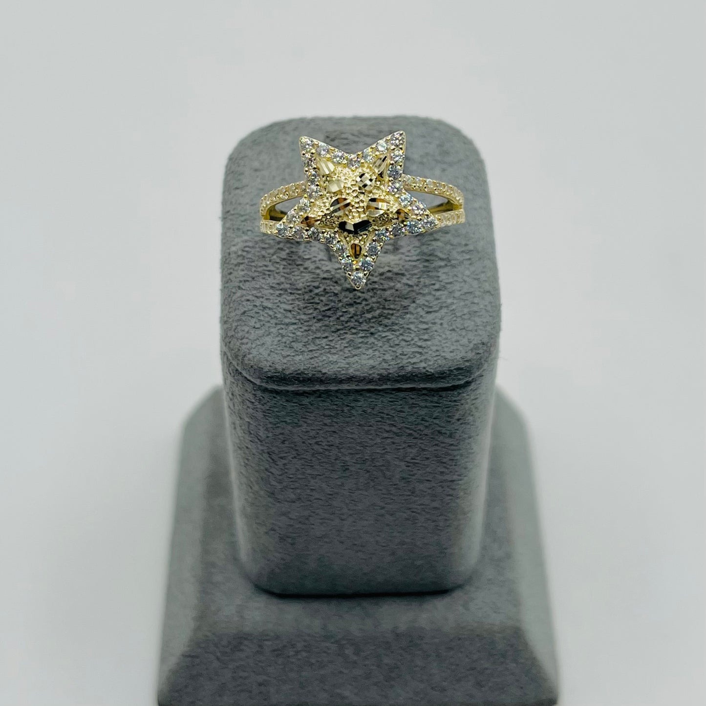 10k Gold Cz Nugget Star Band Ring (S)